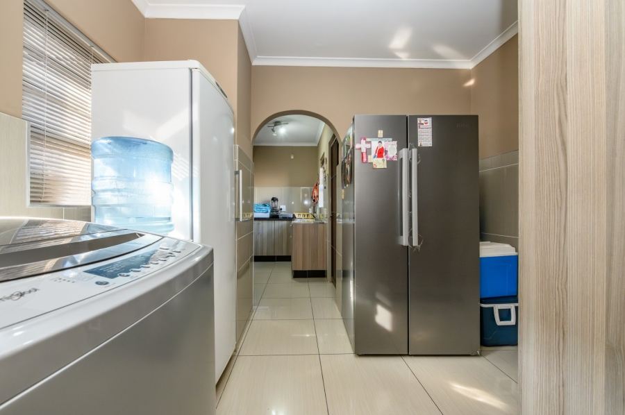 3 Bedroom Property for Sale in Kunene Park Eastern Cape